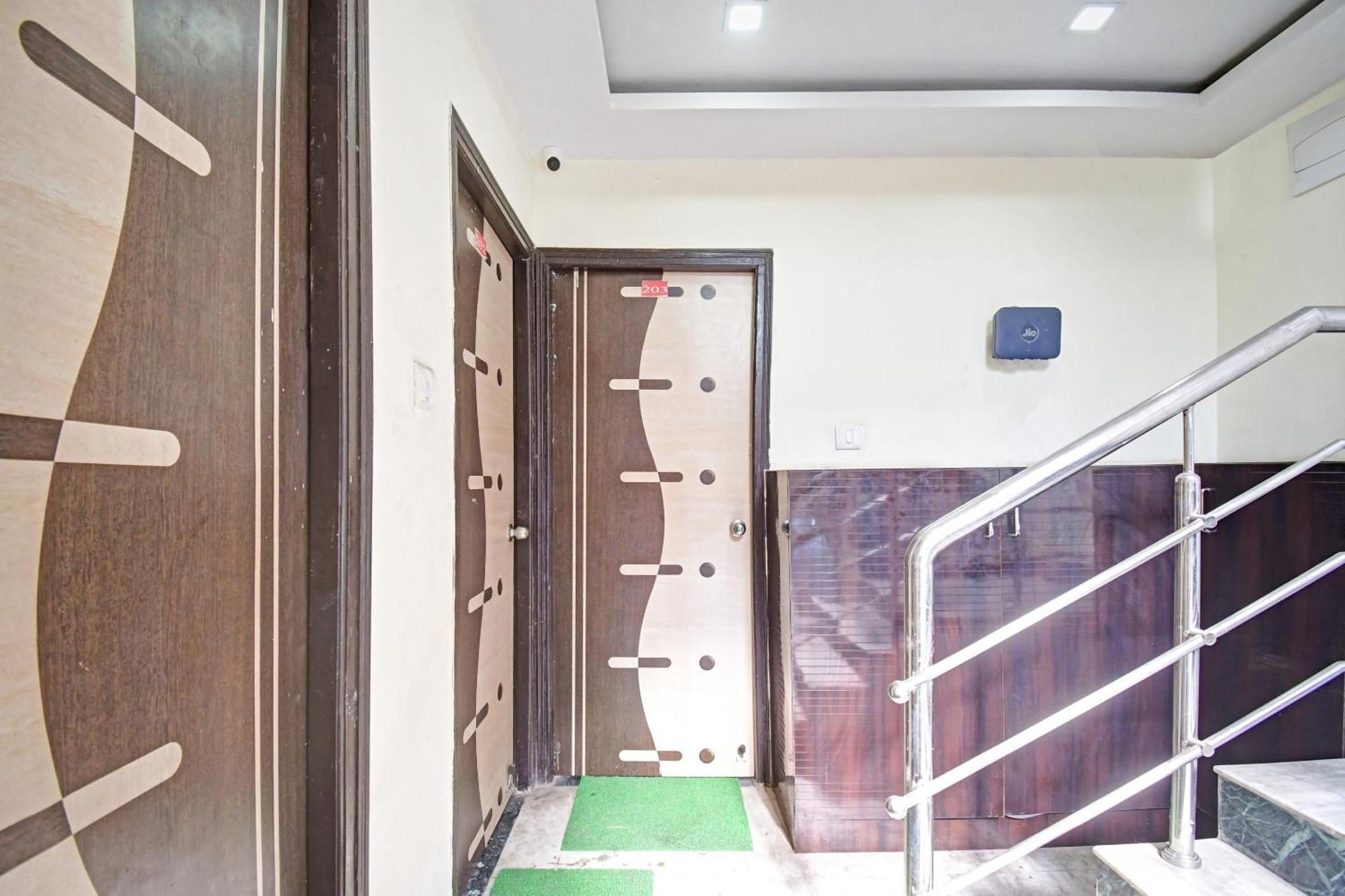 Hotel O New Aamaze Inn Near Acropolis Mall Calcutta Exterior foto